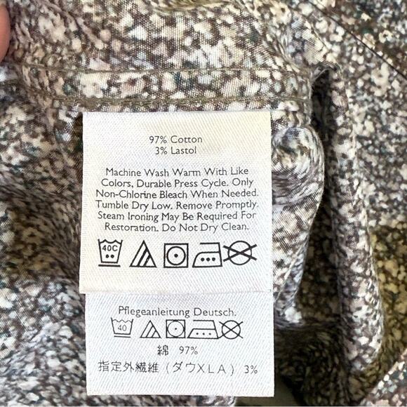 Eddie Bauer, Brown and Cream Micro Floral Button Down Shirt. Size Small. - Picture 5 of 6